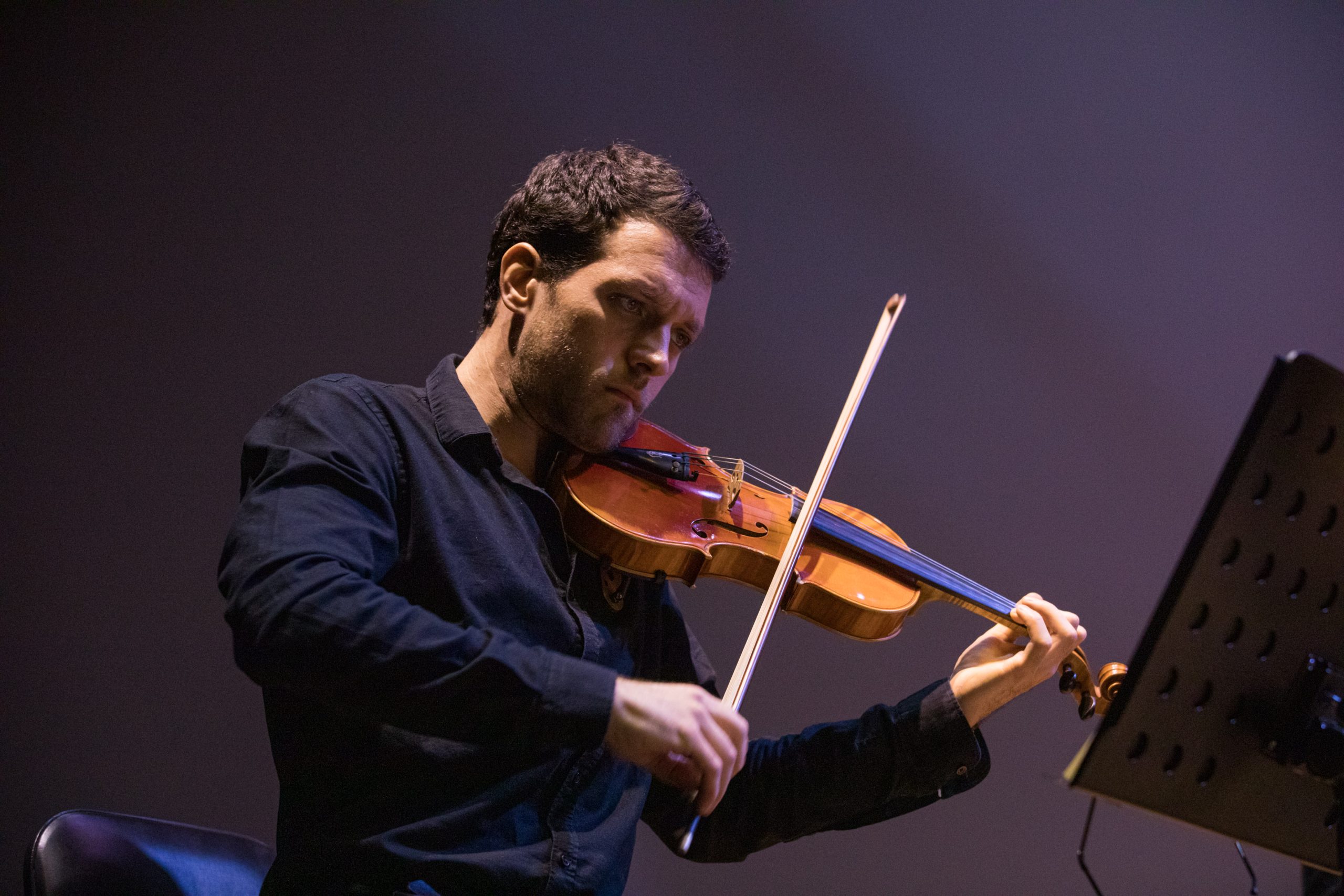 nikolau ratchev violino foto fabio alcover.jpg